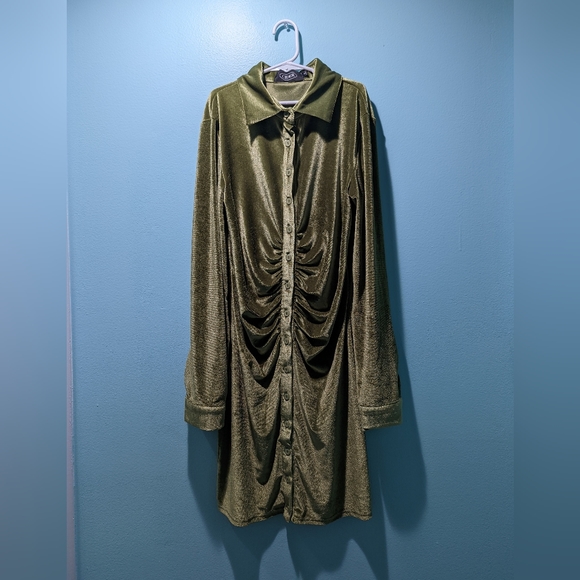 Cider Green Velvet Mini Dress - Picture 3 of 8